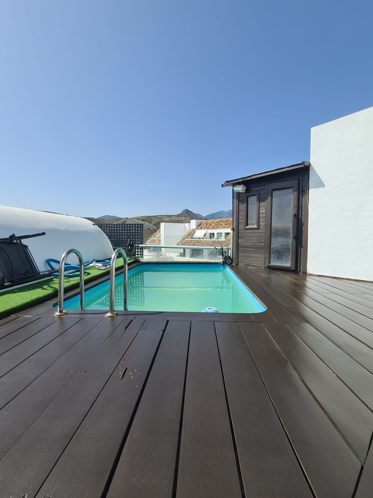 3 Bedroom Penthouse in Benahavís - Photo 6
