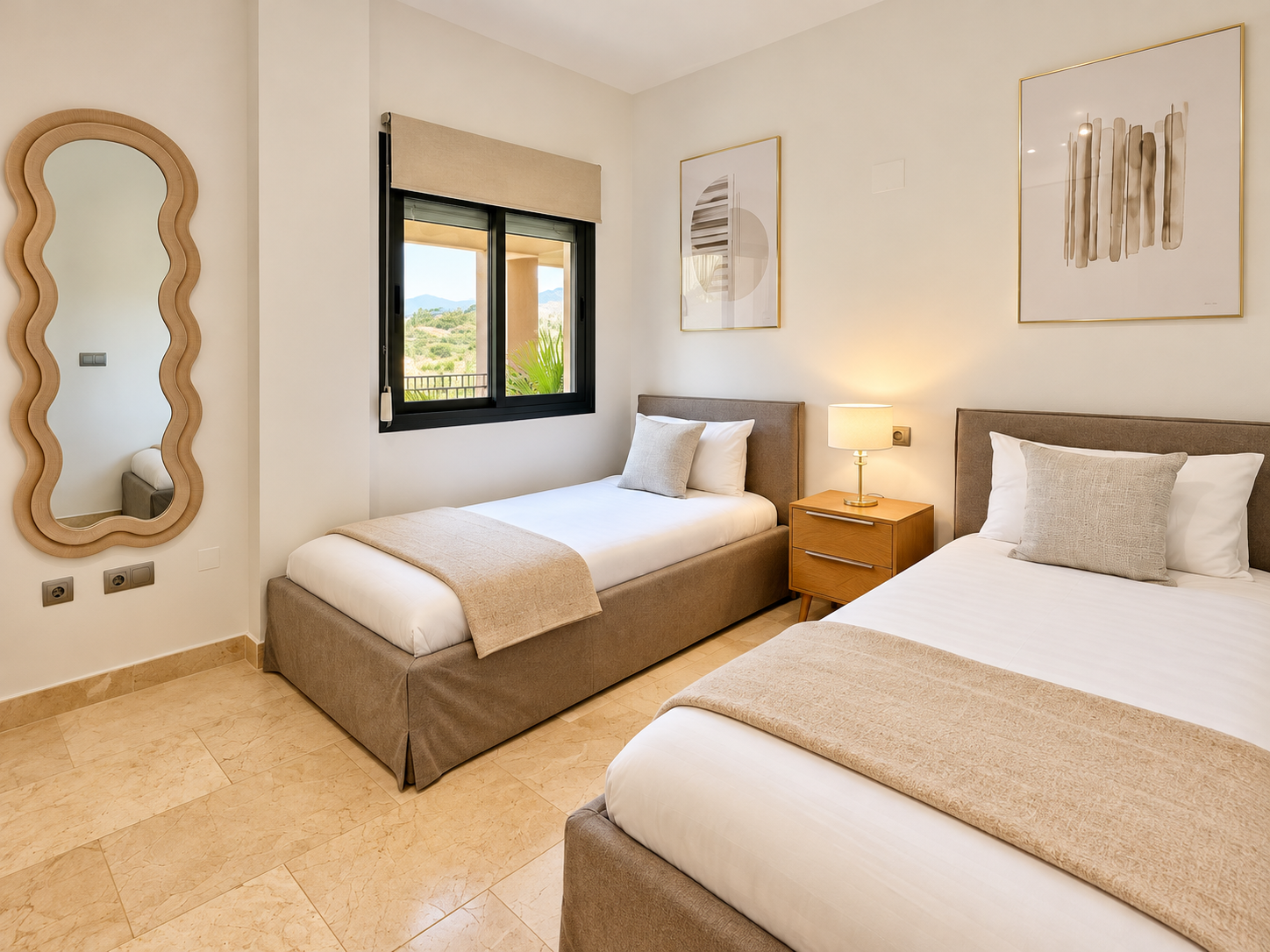 2 Bedroom Apartment in Estepona - Photo 19