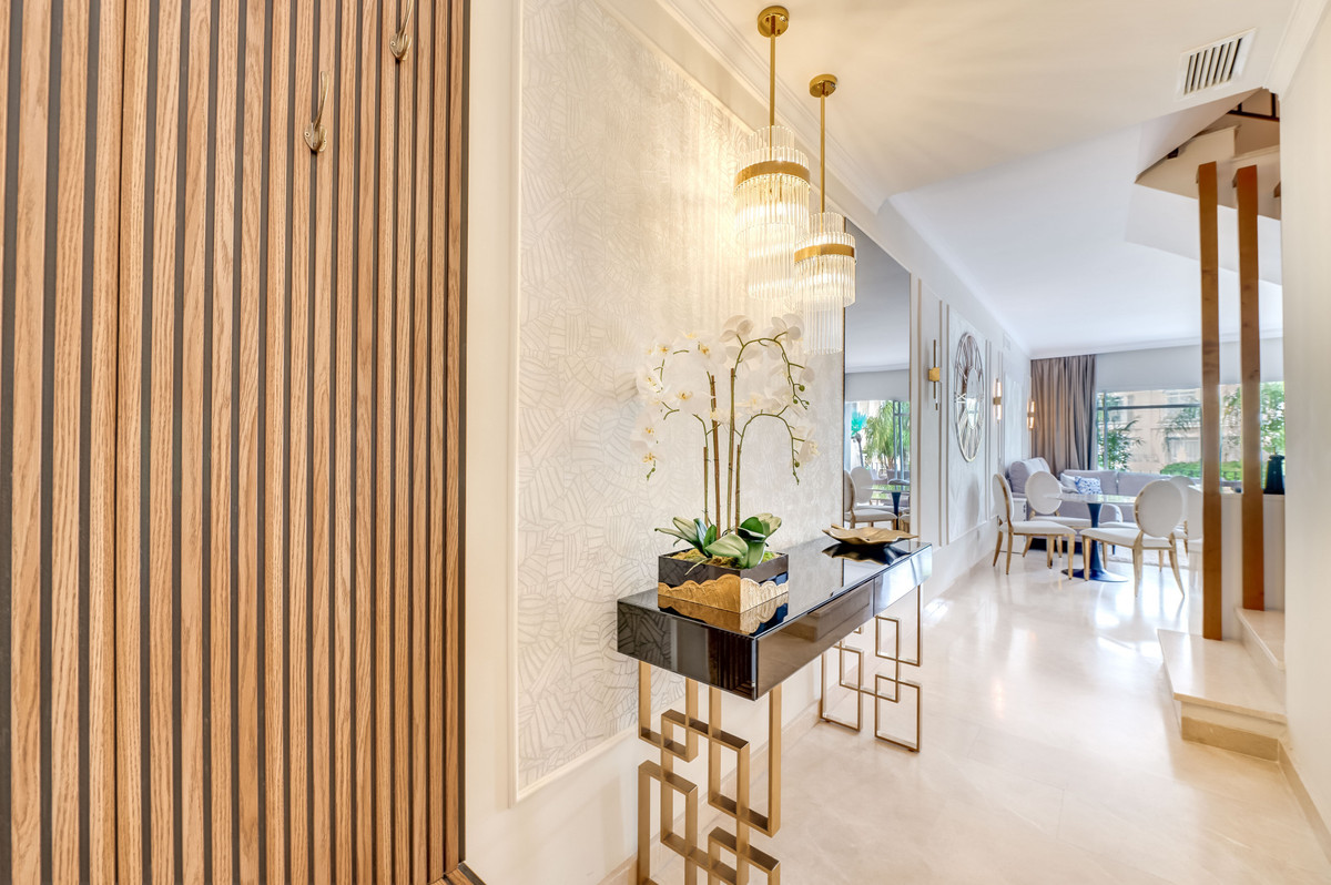 3 Bedroom Apartment in Marbella - Photo 7