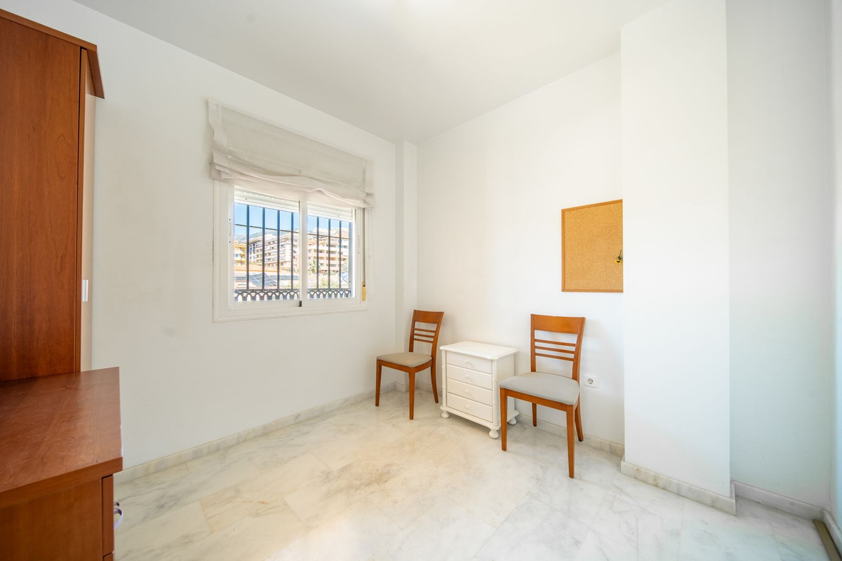 3 Bedroom Apartment in Fuengirola - Photo 15