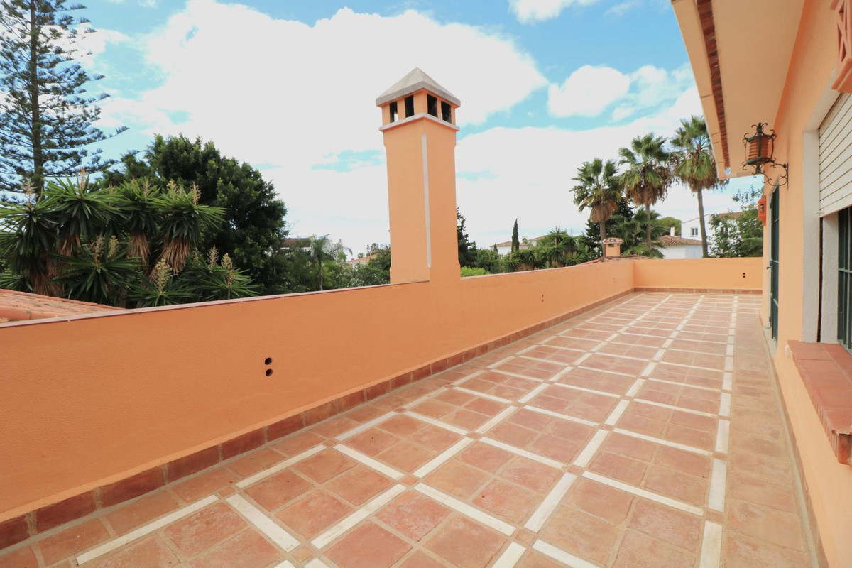6 Bedroom Villa in Estepona - Foto 24