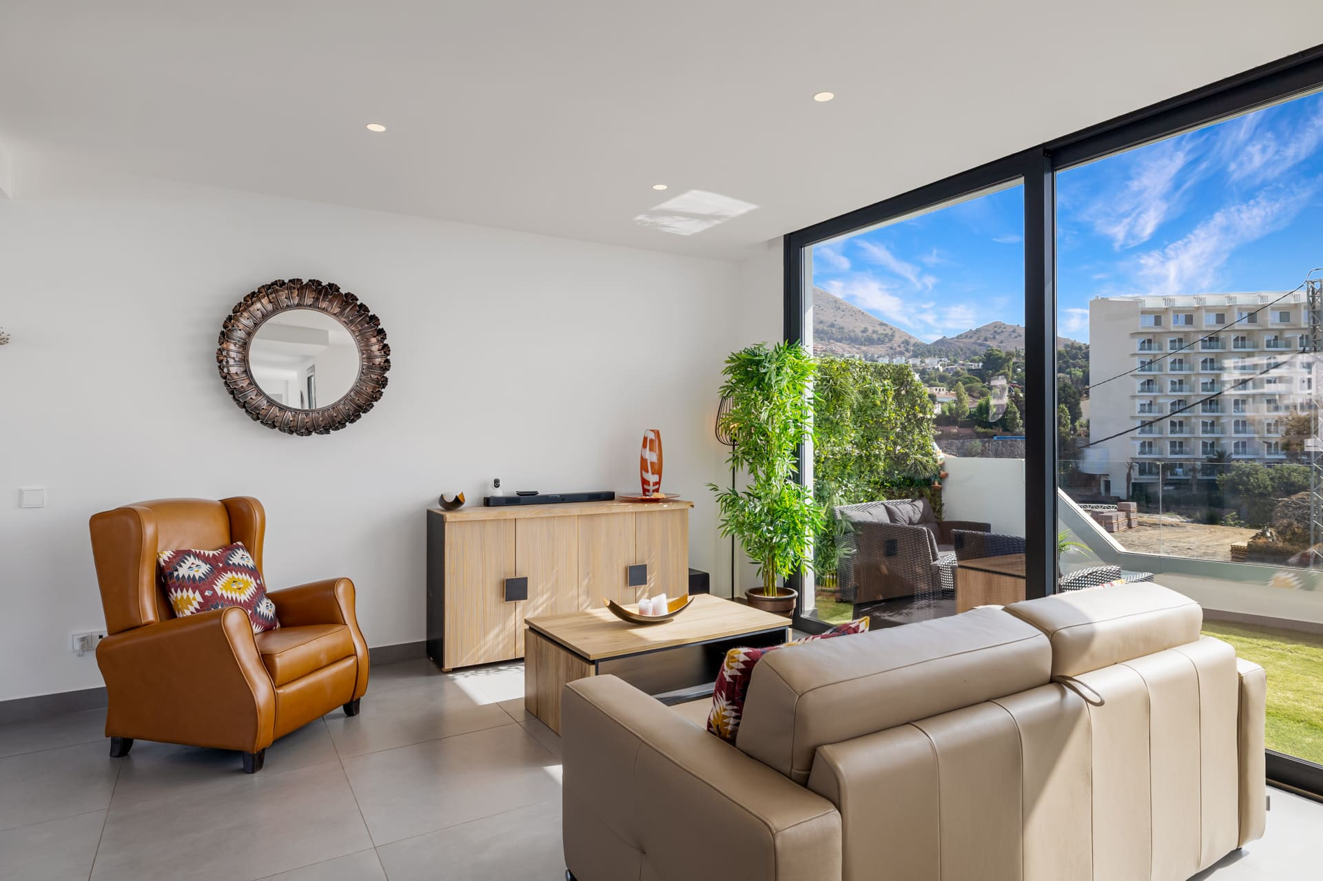 2 Bedroom Penthouse in Benalmádena - Photo 19