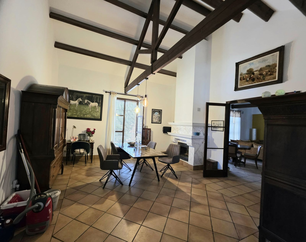 Moradia com 4 quartos com piscina em Sevilla, Espanha – Foto 23