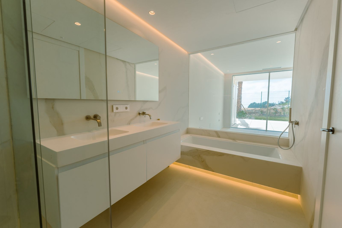 3 Bedroom Apartment in Ojén - Photo 5