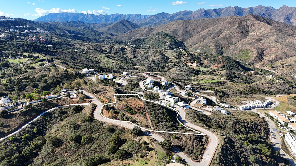 11,069 m² Plot in Mijas - Photo 2