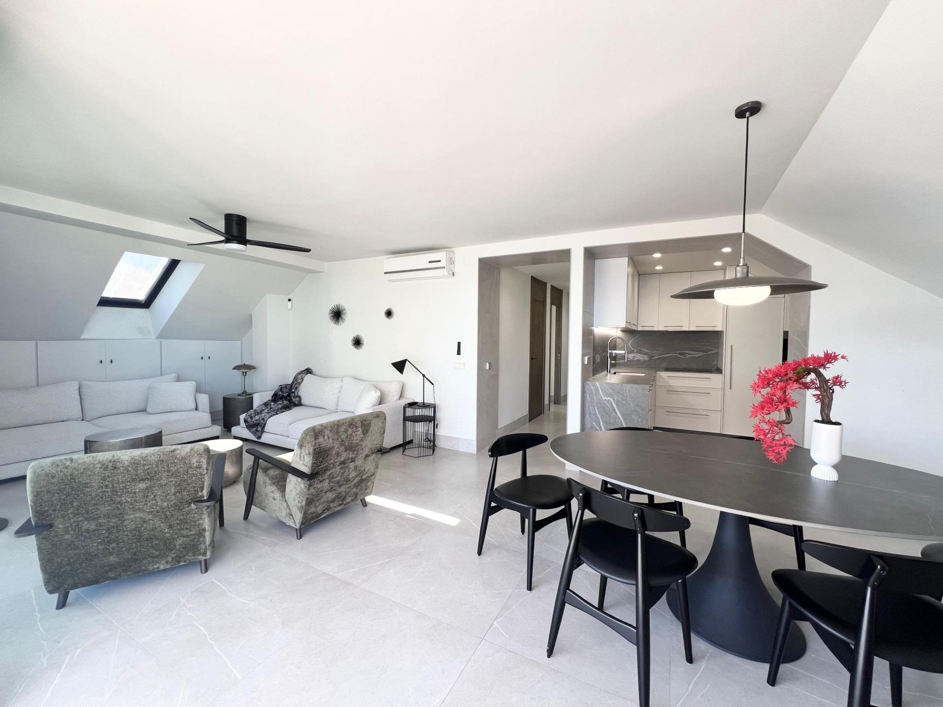 4 Bedroom Penthouse in Fuengirola - Photo 45