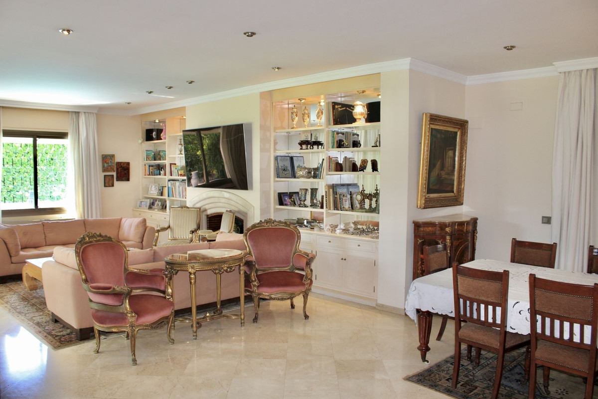 6 Bedroom Villa in Marbella - Foto 7
