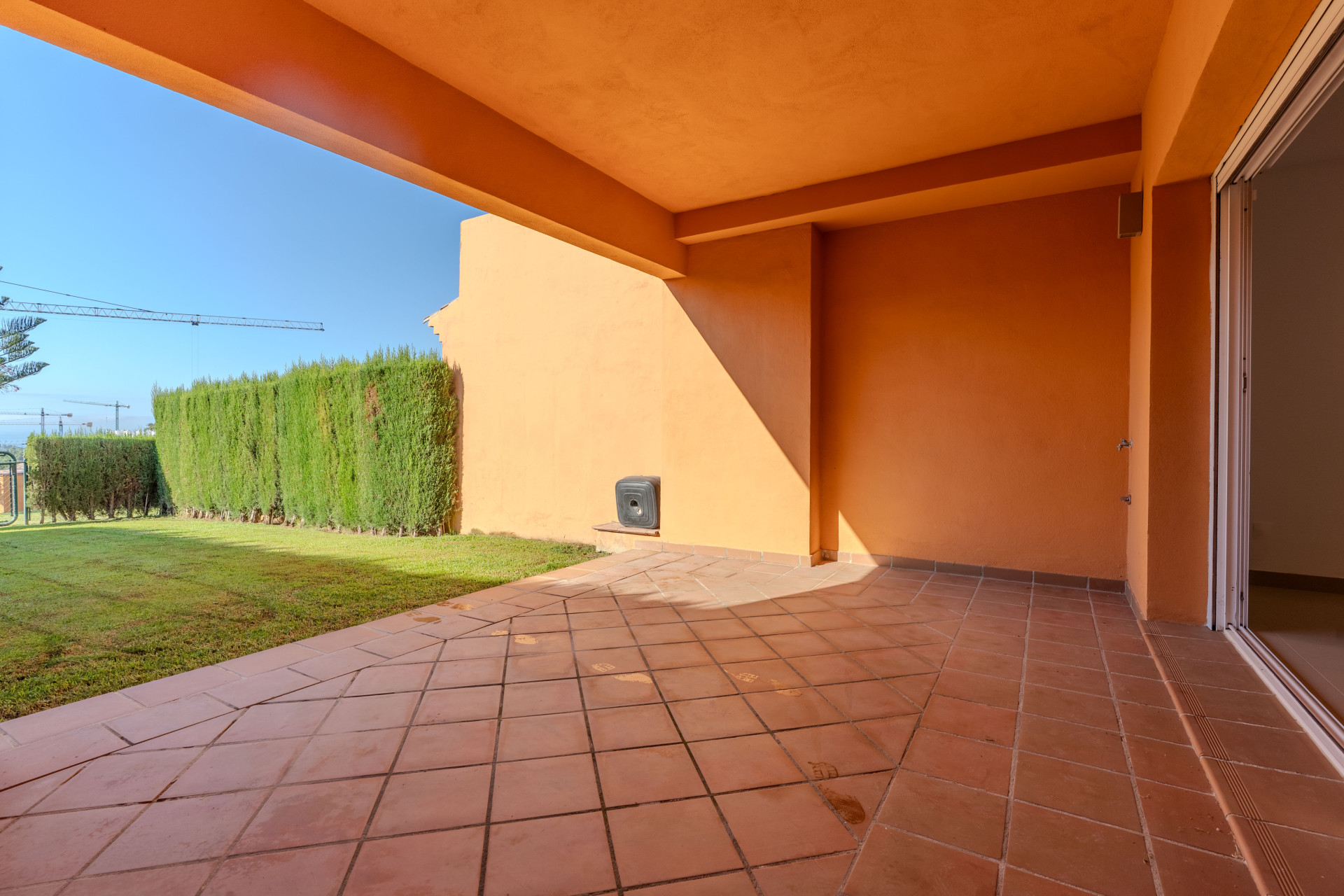 3 Bedroom Townhouse in Estepona - Photo 13