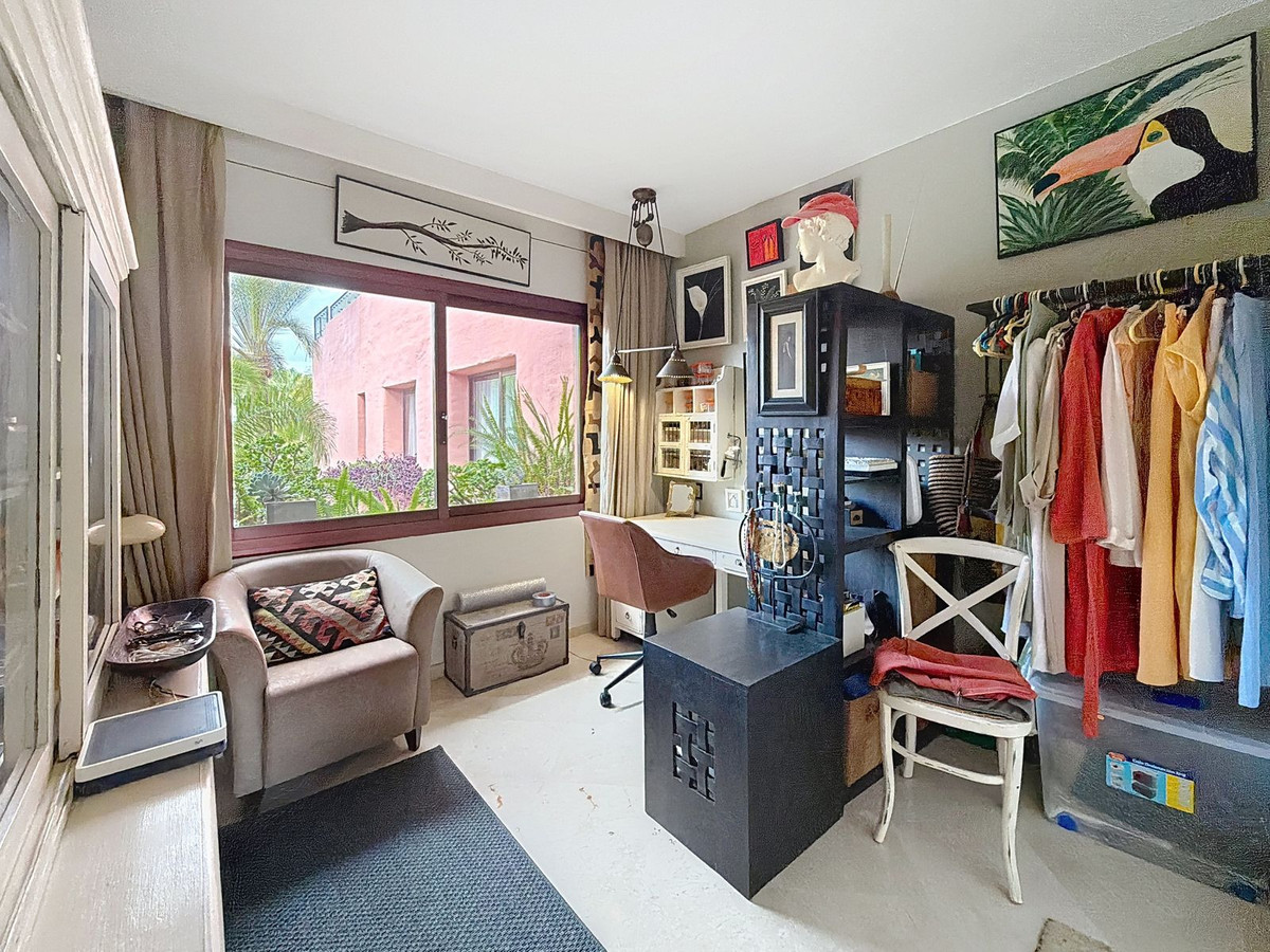 3 Bedroom Penthouse in Estepona - Фото 31