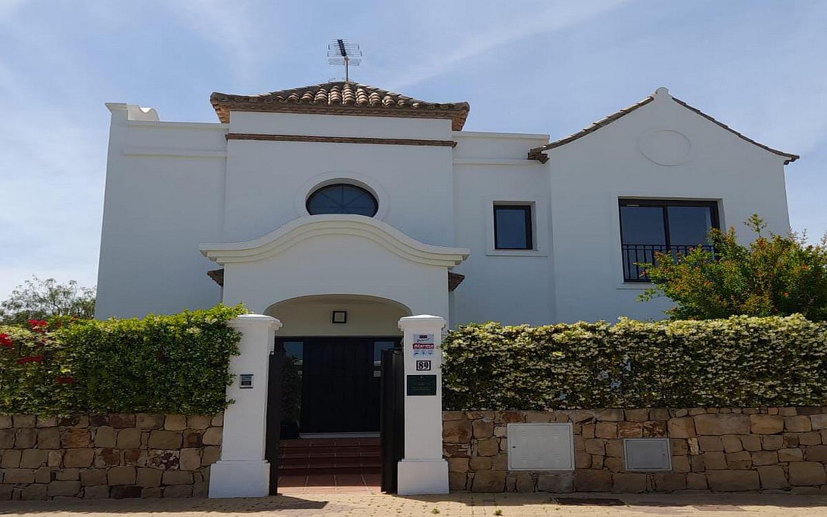 3 Bedroom Villa in Estepona - Photo 16