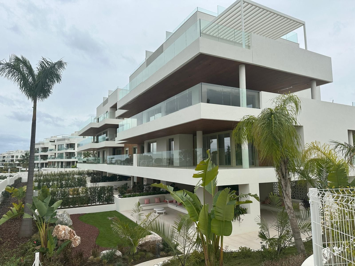 2 Bedroom Apartment in Marbella - Photo 46