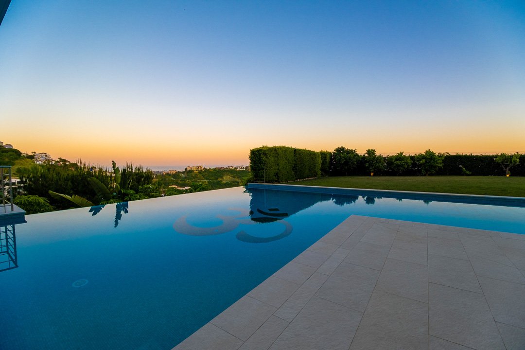 12 Bedroom Villa in Benahavís - Foto 17