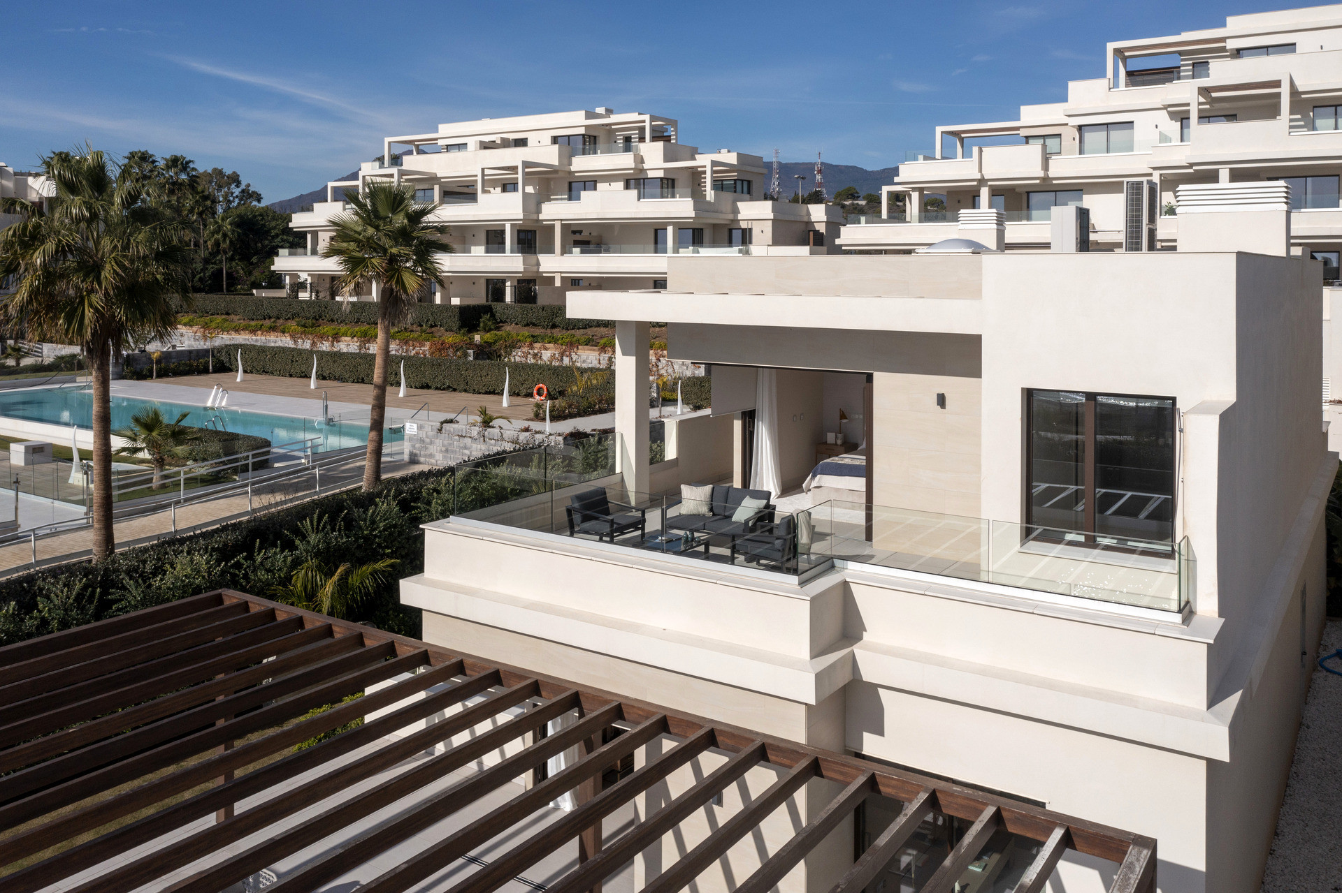 4 Bedroom Villa in Estepona - Photo 8