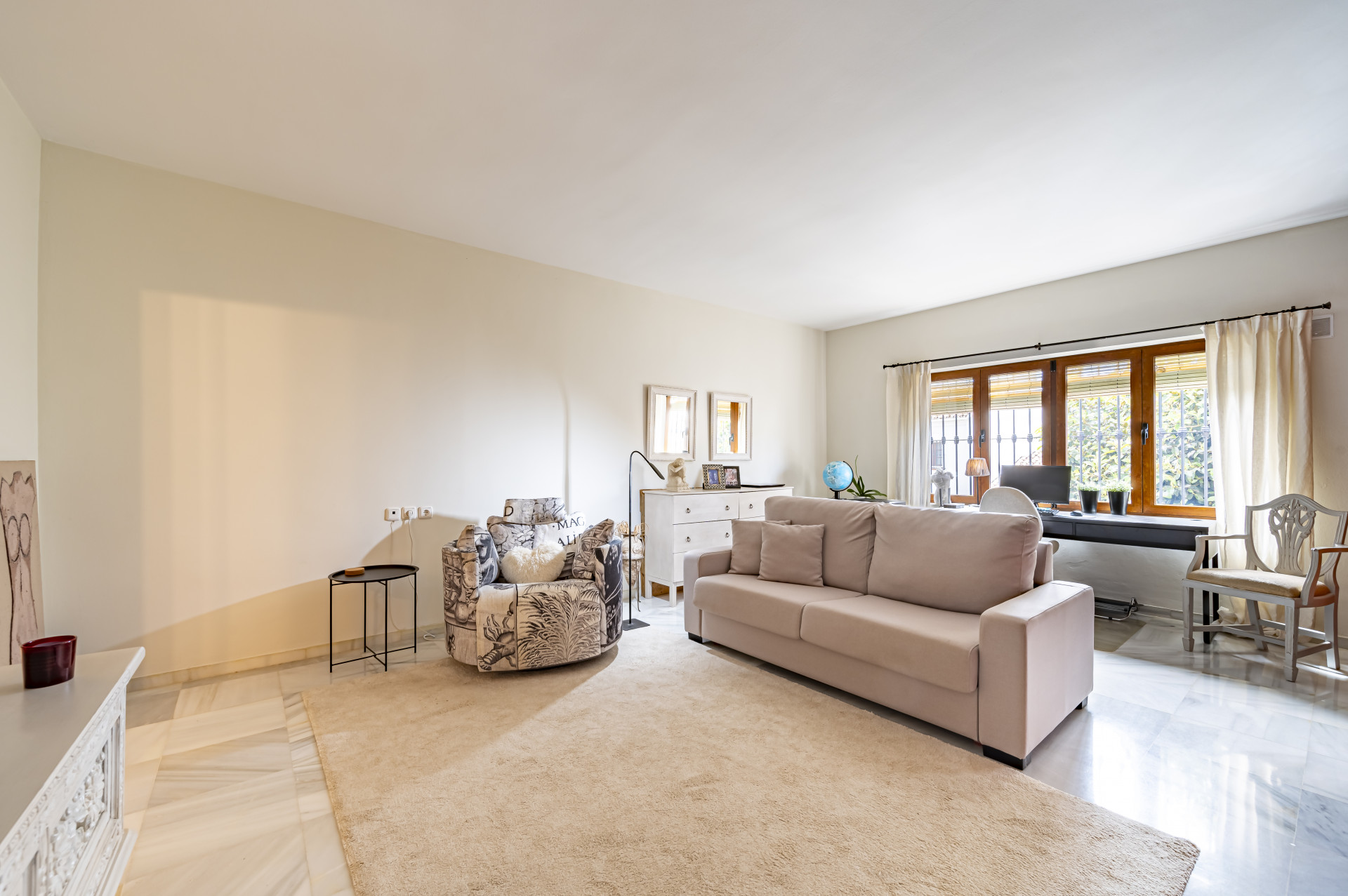 2 Bedroom Apartment in Benahavís - Фото 13