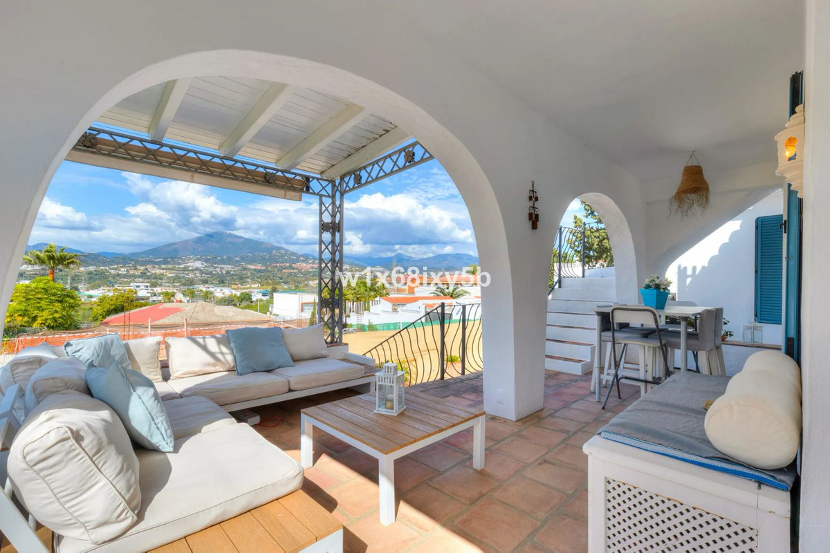 5 Bedroom Villa in San Pedro de Alcántara - Photo 33