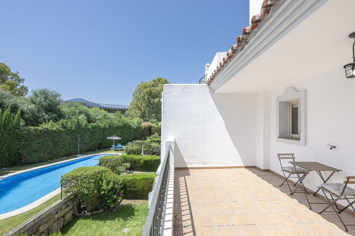 4 Bedroom Townhouse in Marbella - Photo 24