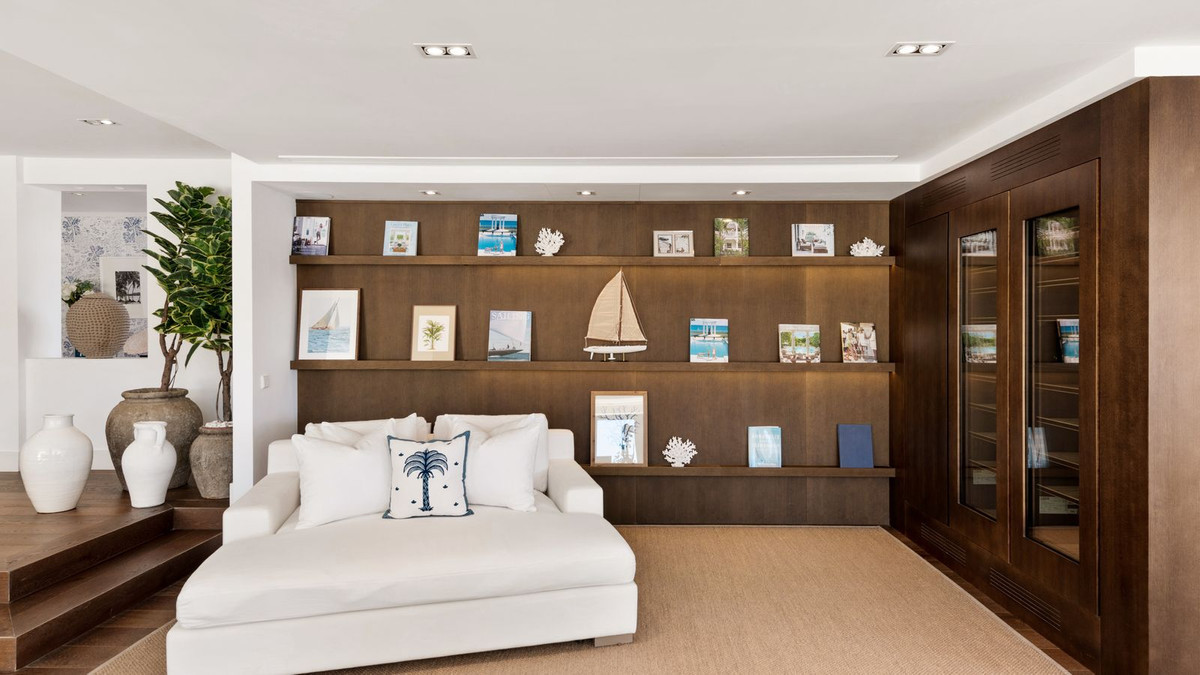7 Bedroom Villa in Marbella - Photo 17