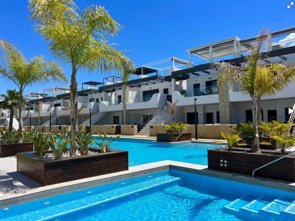 Apartamento com 3 quartos com piscina em Alicante, Espanha – Foto 23