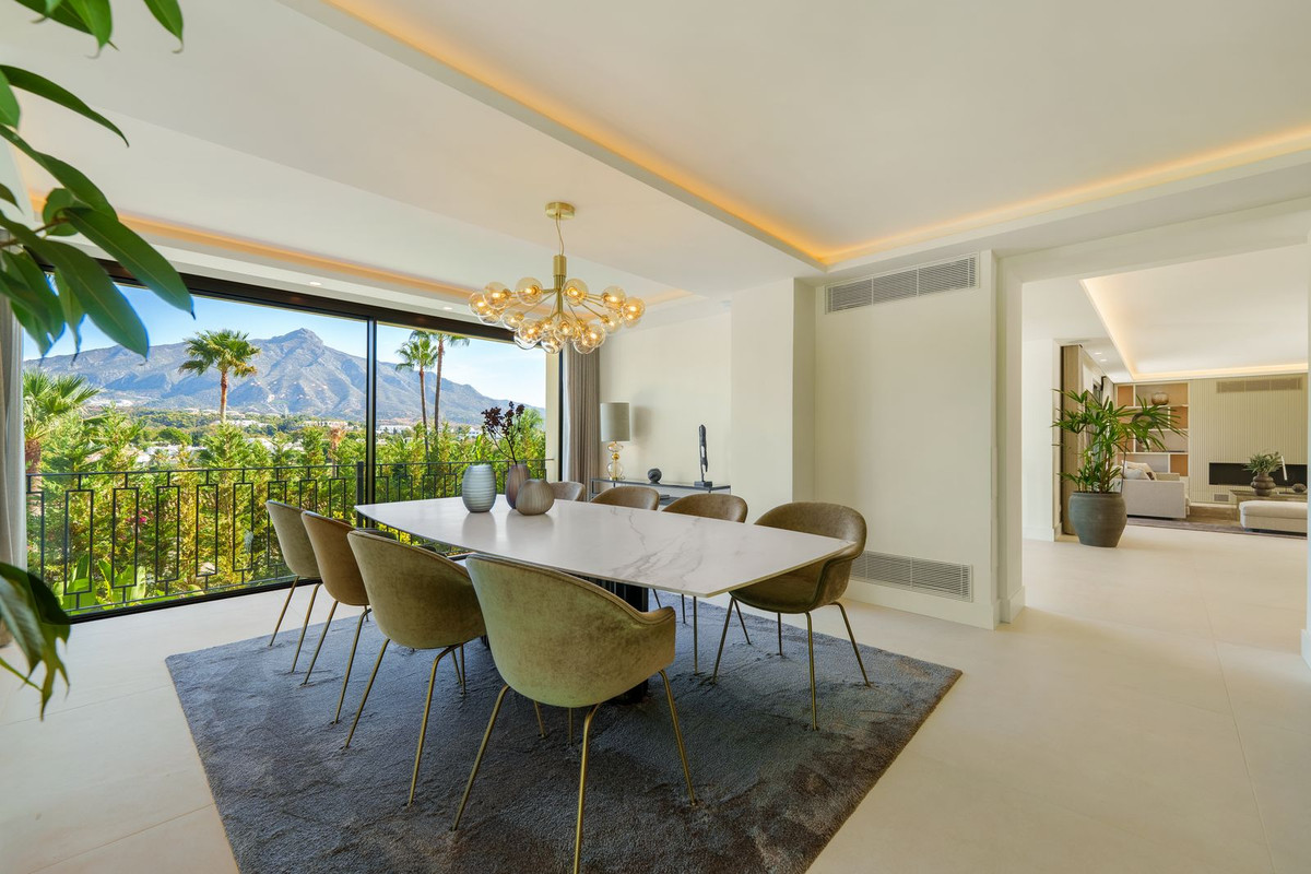 5 Bedroom Villa in Marbella - Photo 15