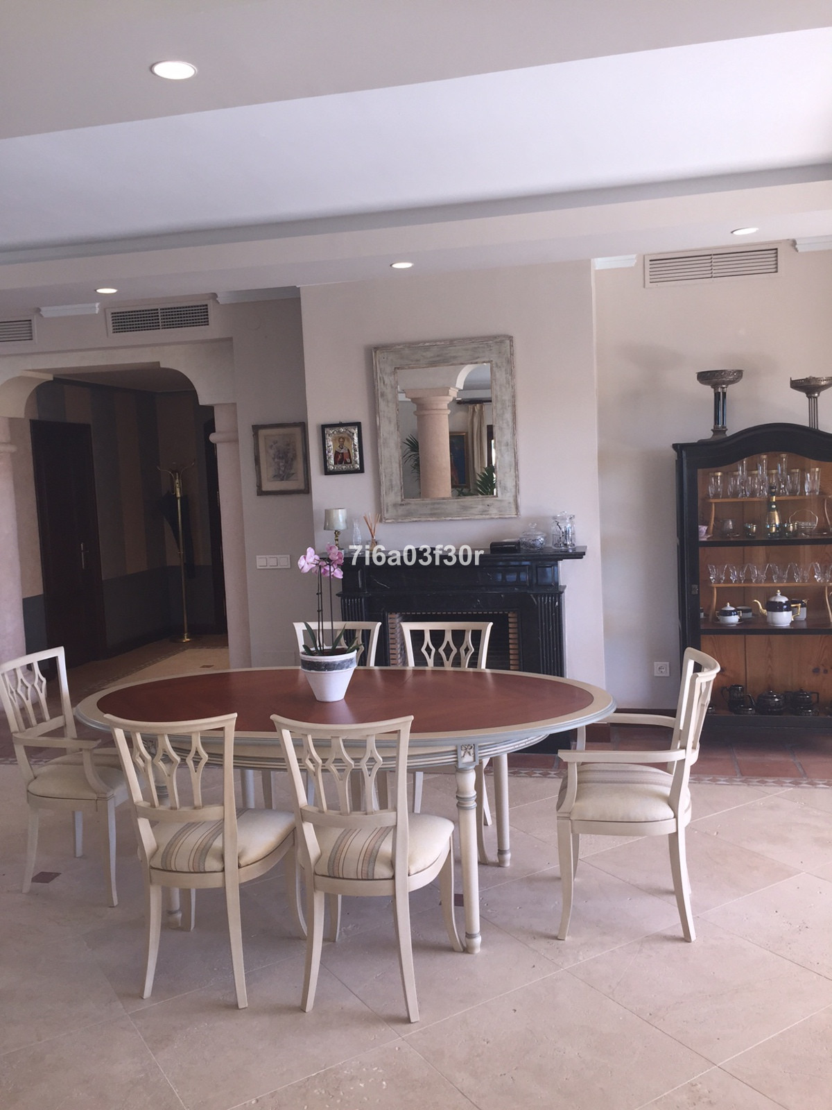 5 Bedroom Villa in Marbella - Photo 21