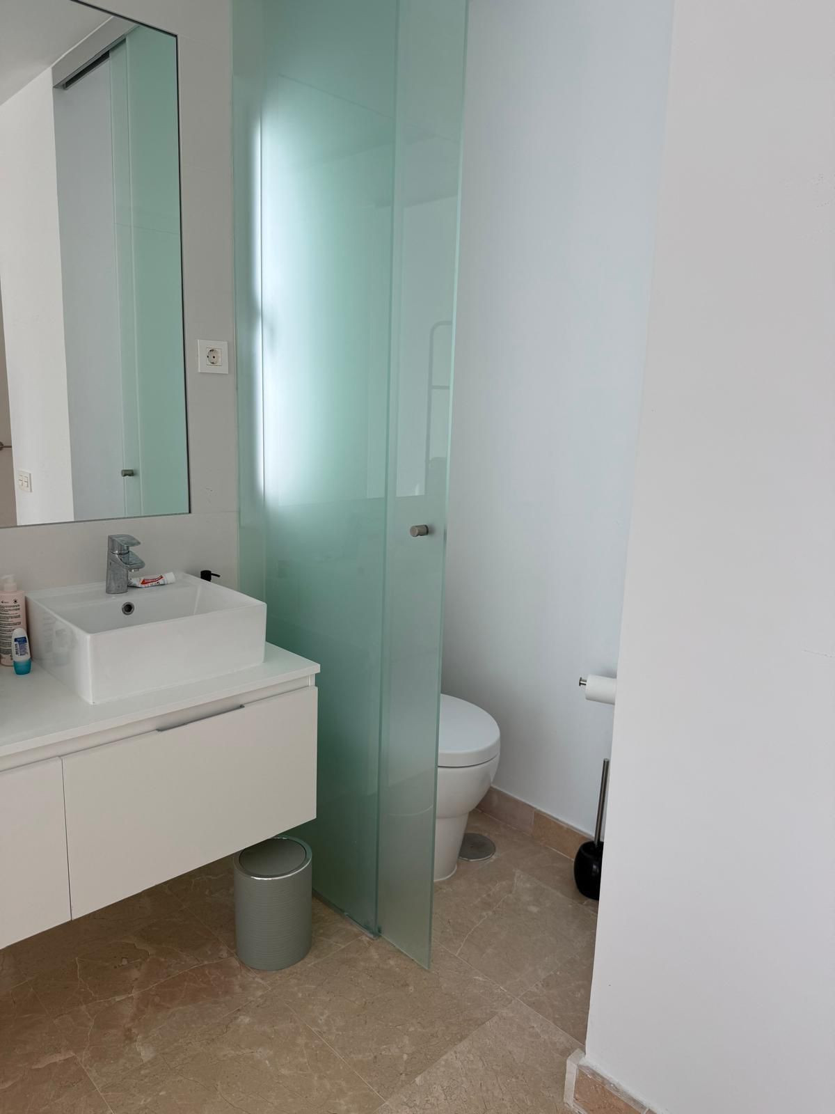 3 Bedroom Apartment in Estepona - Foto 18