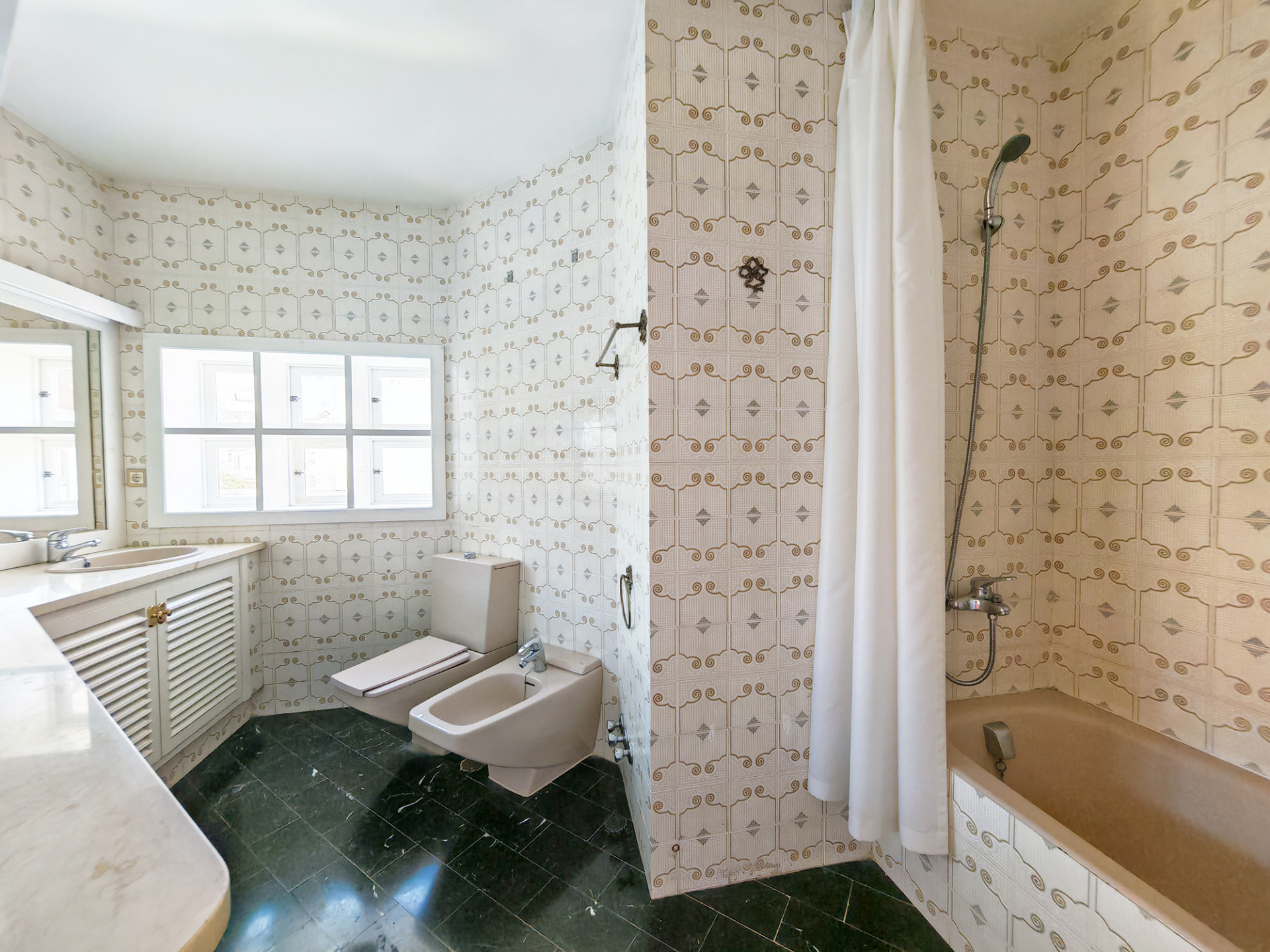 4 Bedroom Villa in Fuengirola - Photo 15
