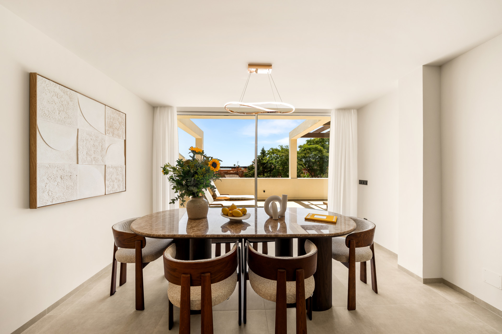 3 Bedroom Apartment in Marbella - Photo 5