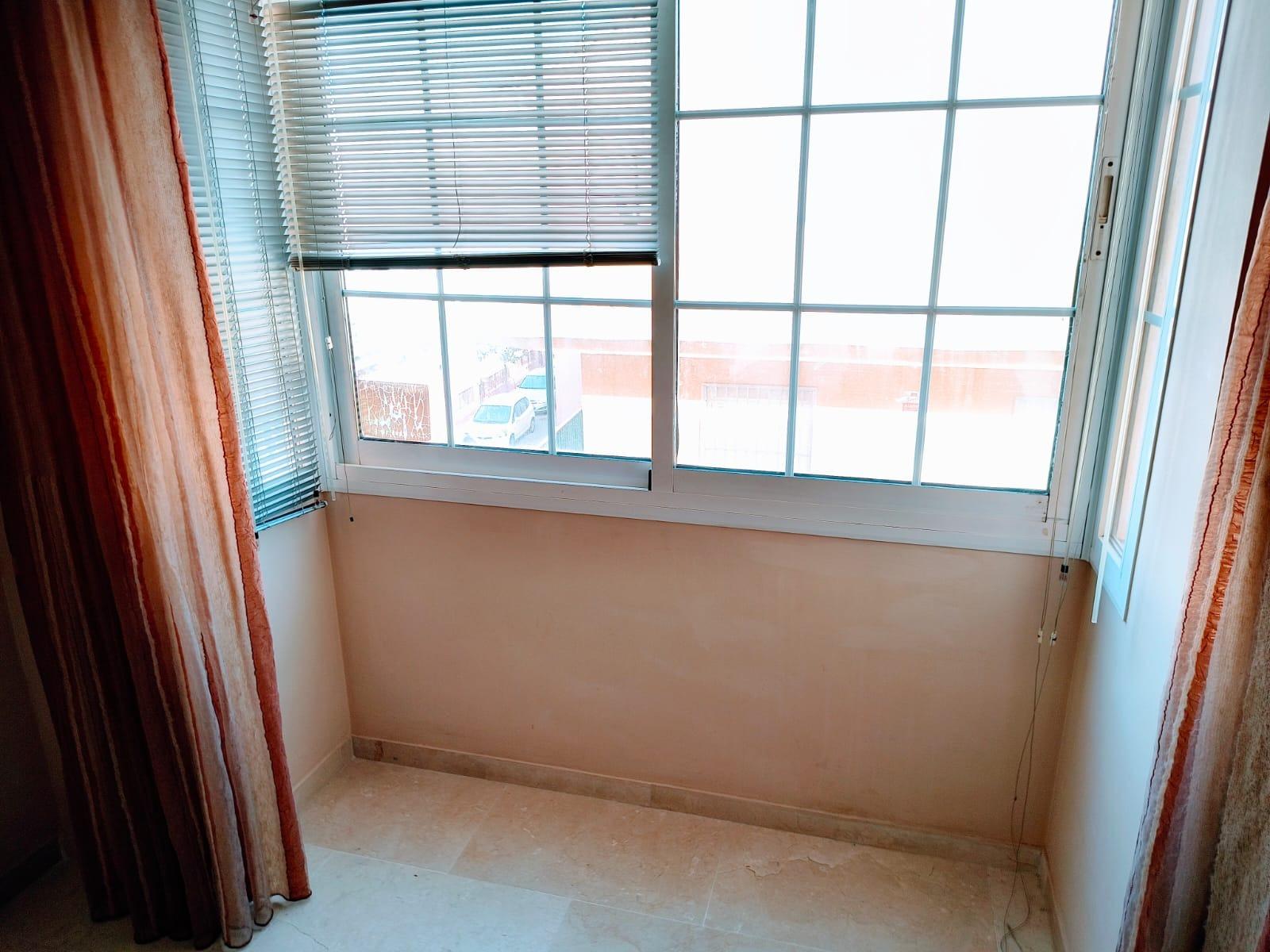 2 Bedroom Apartment in Fuengirola - Photo 15