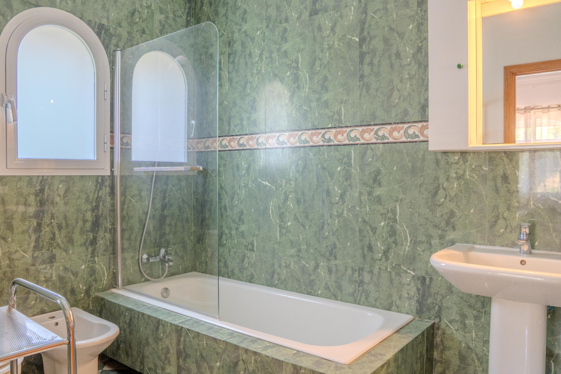 6 Bedroom Villa in Benahavís - Foto 32