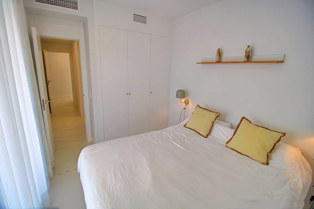 3 Bedroom Apartment in Casares - Photo 14