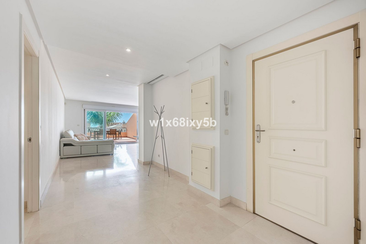 2 Bedroom Apartment in Marbella - Foto 8