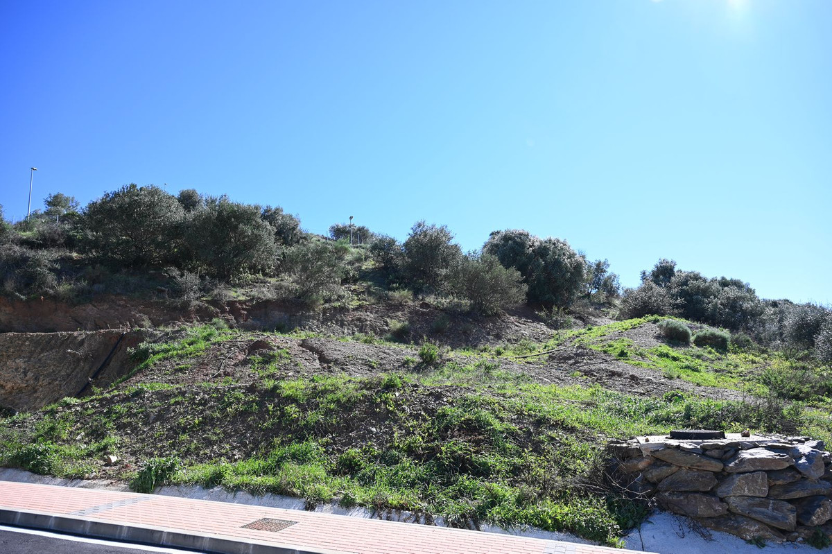 585 m² Plot in Mijas