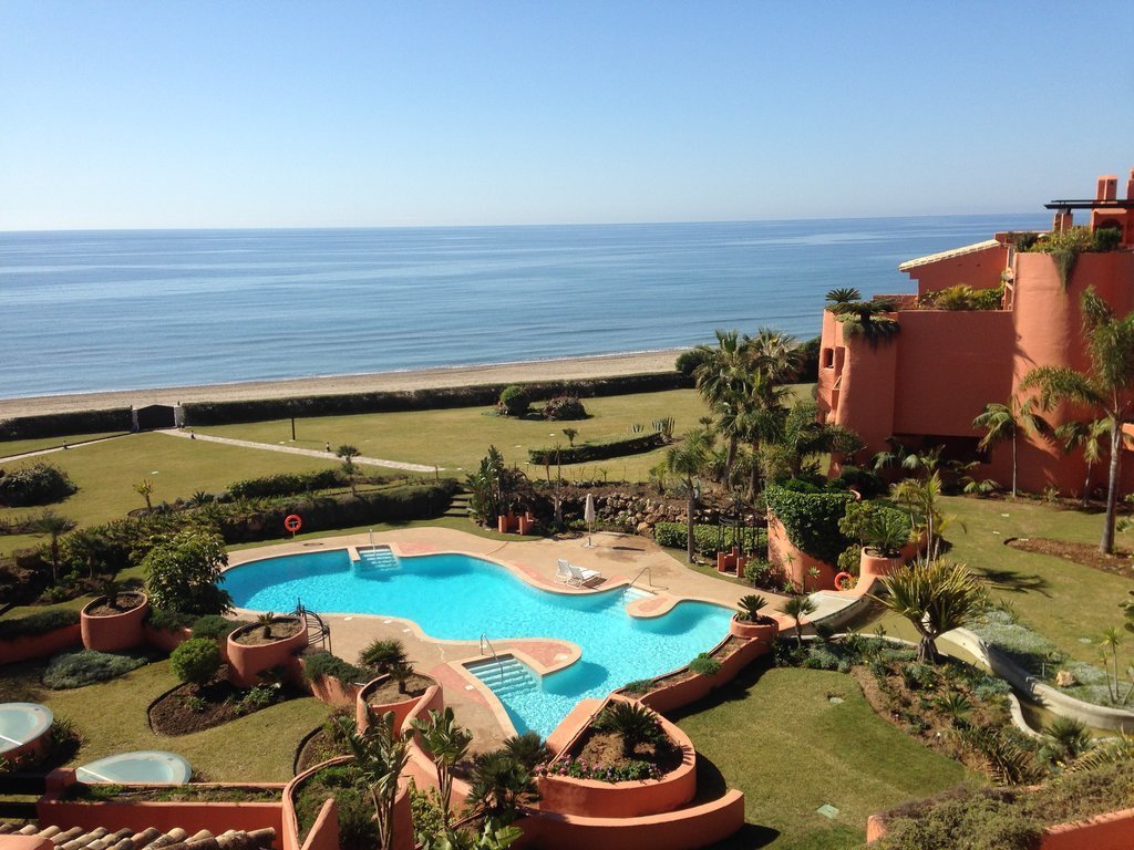 2 Bedroom Apartment in Marbella - Photo 9