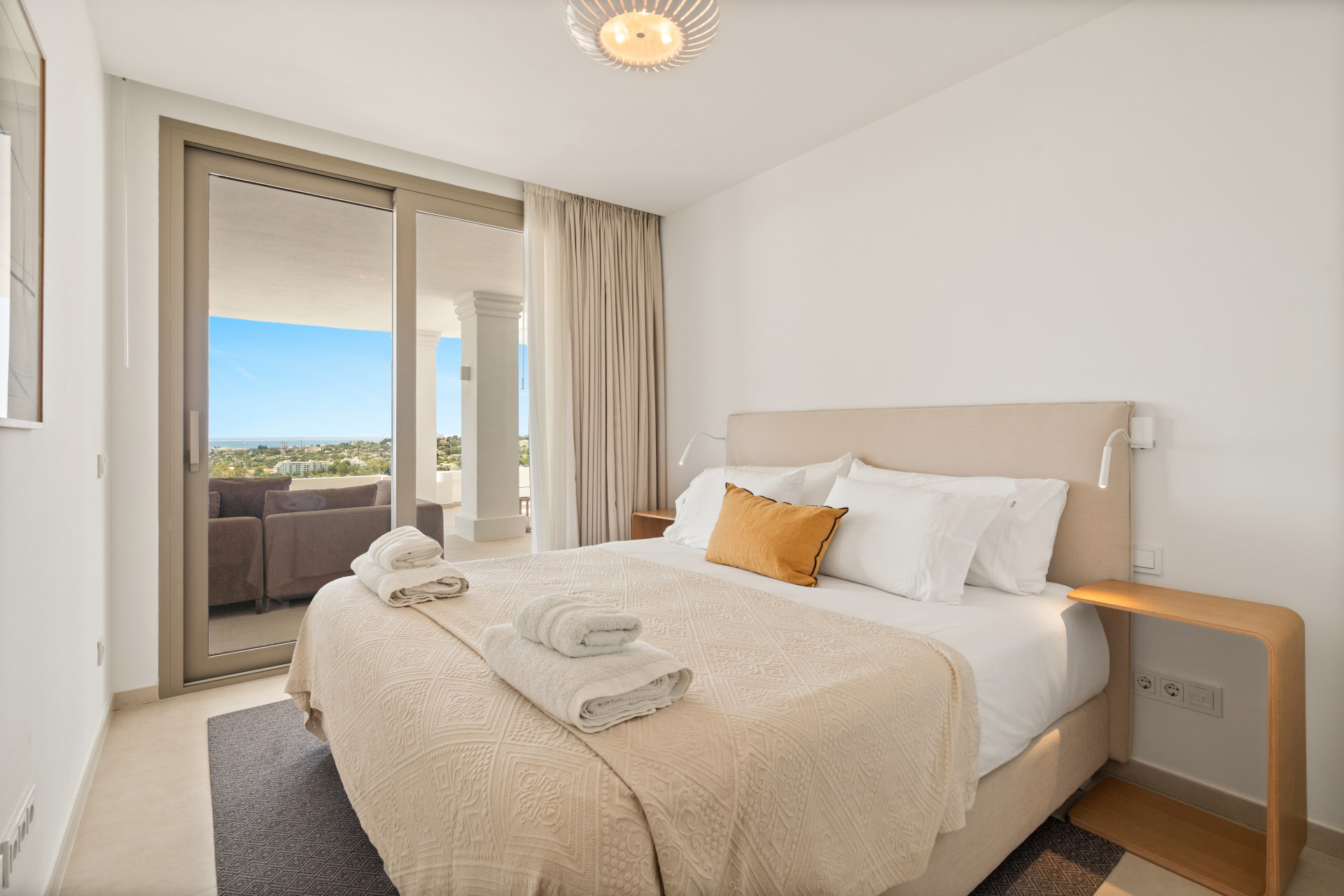 5 Bedroom Apartment in Marbella - Photo 19
