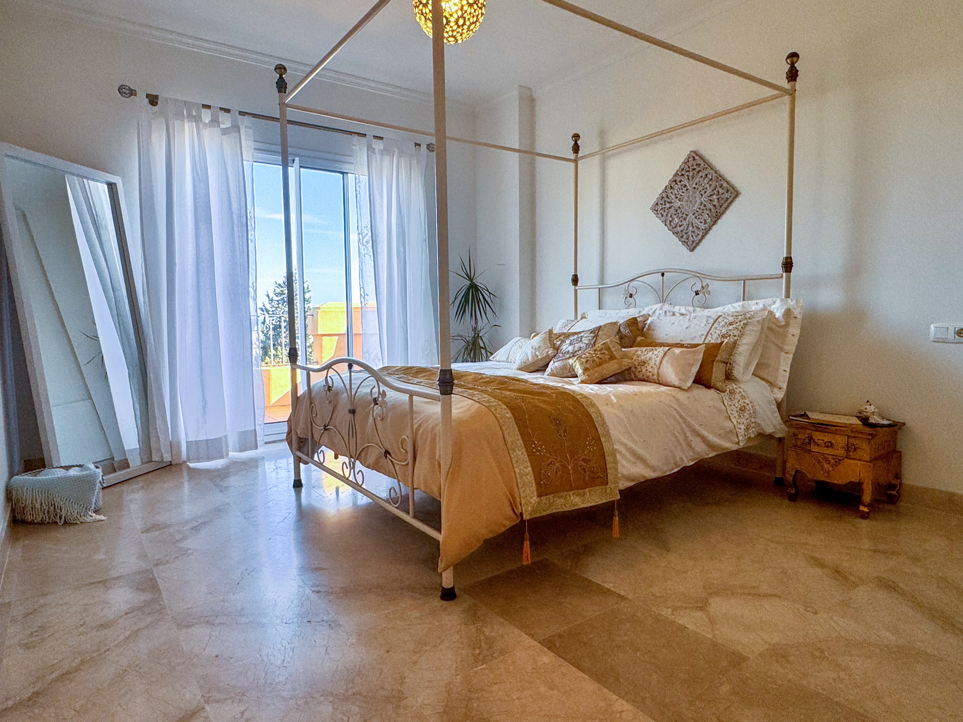 3 Bedroom Villa in La Alcaidesa - Photo 5