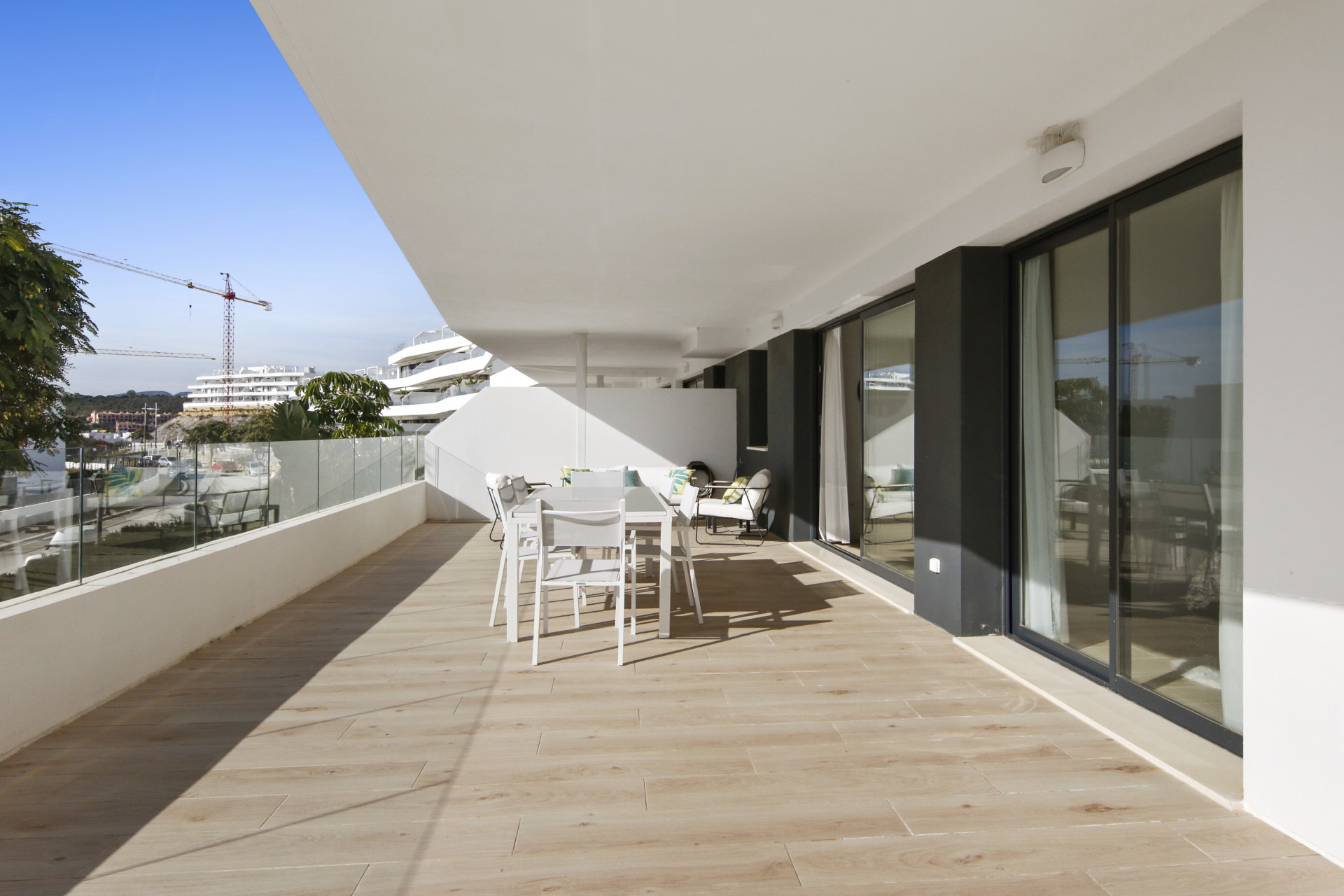 3 Bedroom Apartment in Estepona - Photo 16