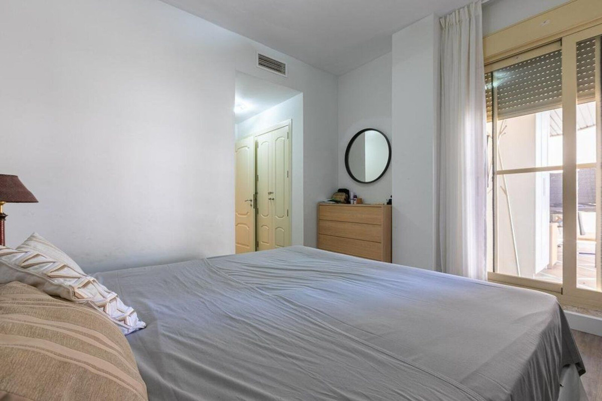 2 Bedroom Apartment in Marbella - Photo 19