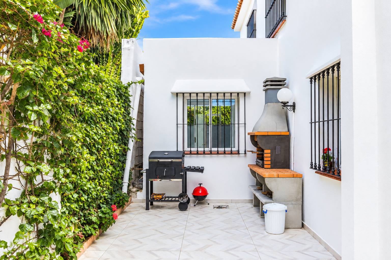 4 Bedroom Villa in Marbella - Photo 23