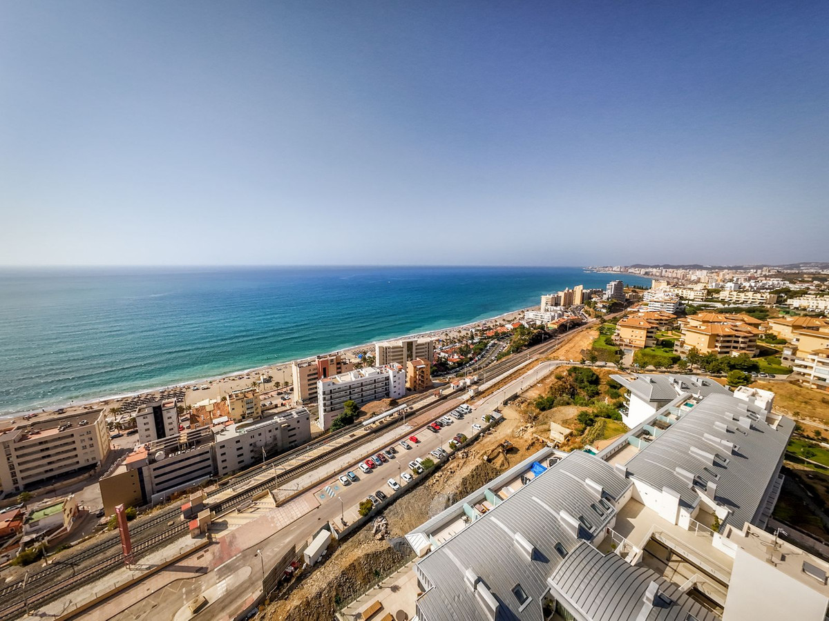 3 Bedroom Apartment in Fuengirola - Photo 45