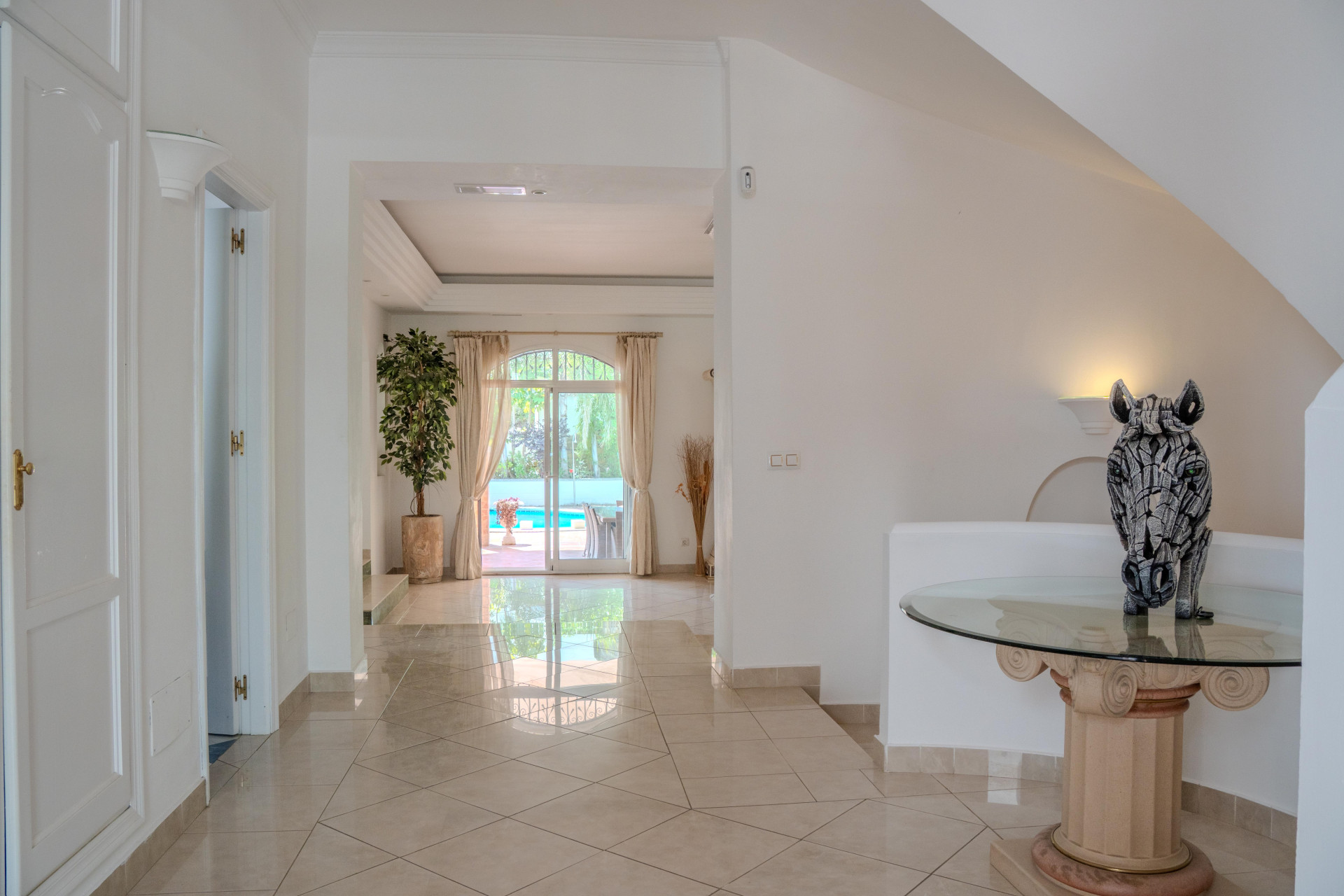 6 Bedroom Villa in Benahavís - Foto 14