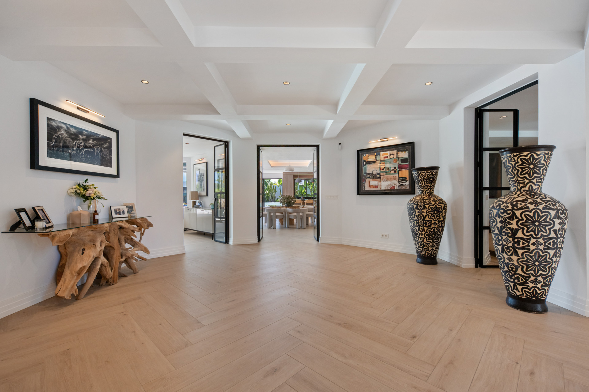 6 Bedroom Villa in Estepona - Photo 8