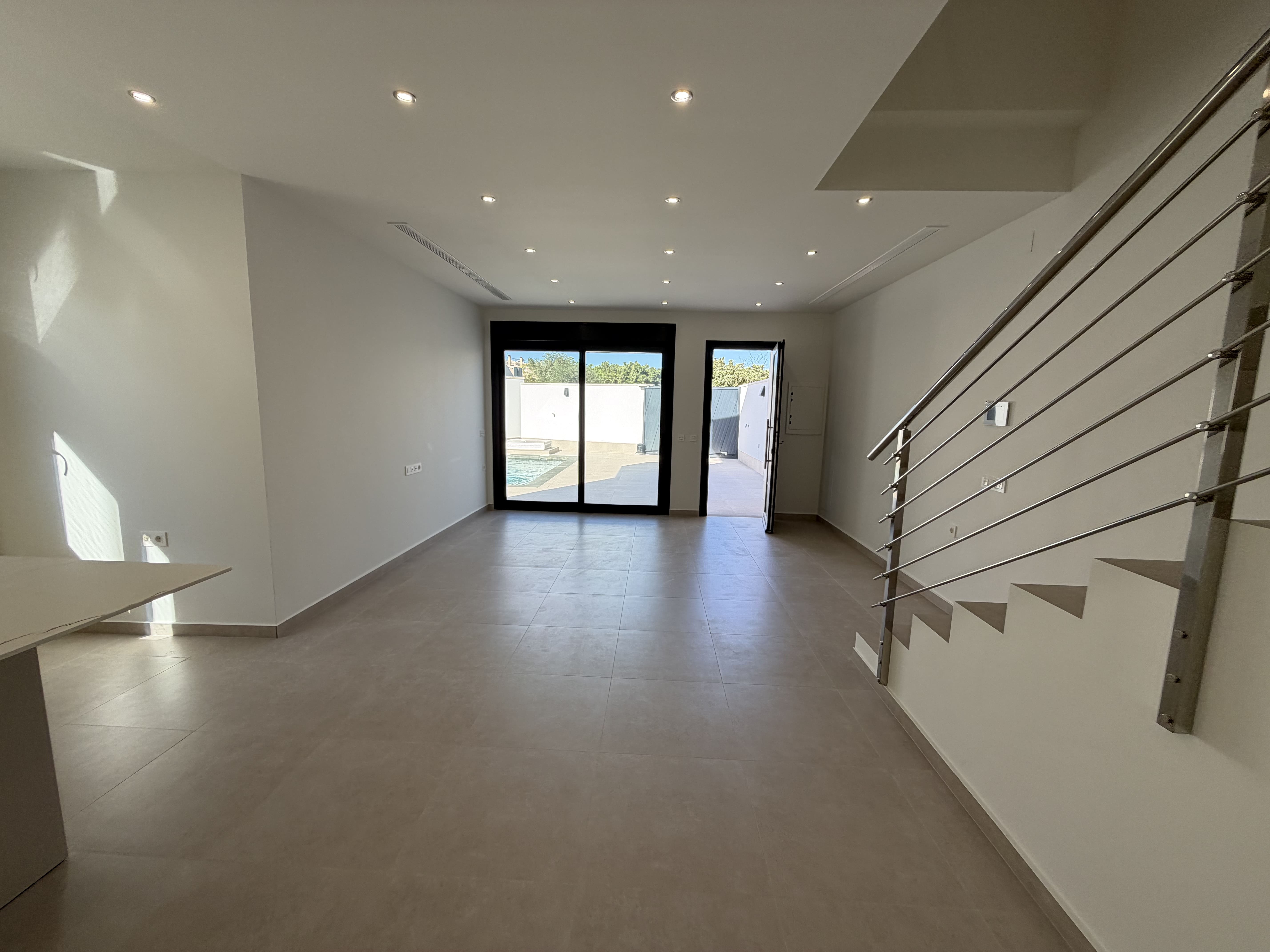Moradia com 3 quartos com piscina em Alicante, Espanha – Foto 30