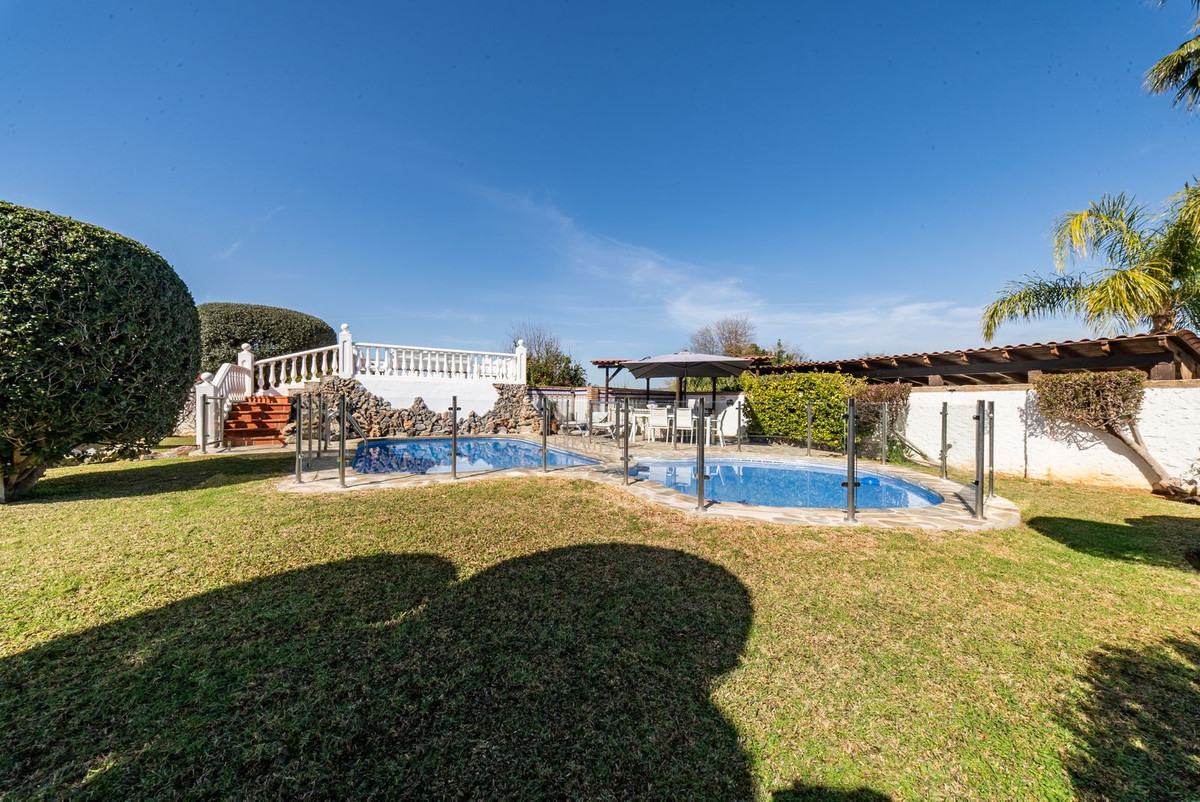 5 Bedroom Villa in Alhaurín de la Torre - Photo 70