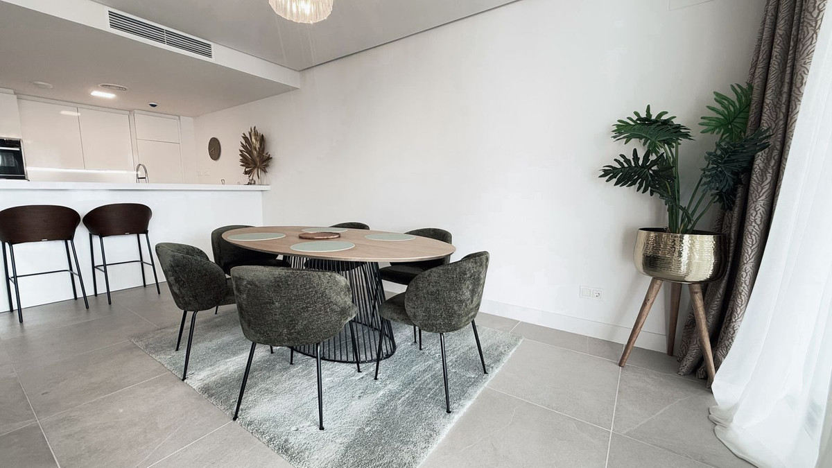 3 Bedroom Townhouse in Marbella - Photo 7