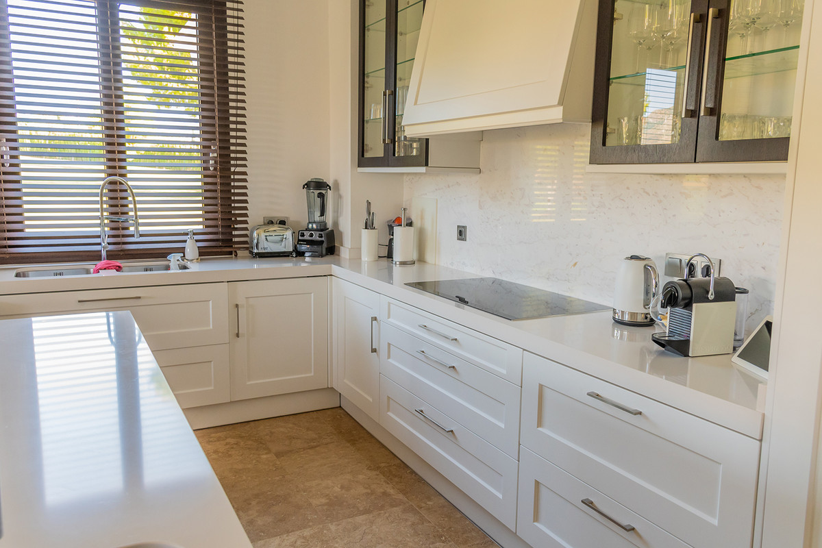 5 Bedroom Villa in San Pedro de Alcántara - Photo 26