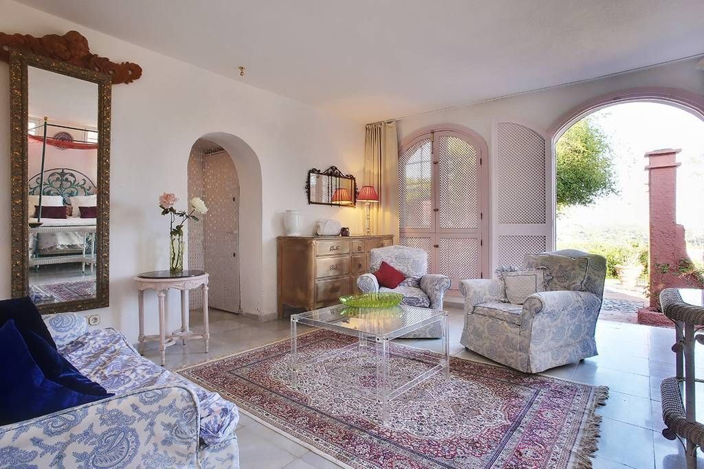 6 Bedroom Villa in Marbella - Photo 21
