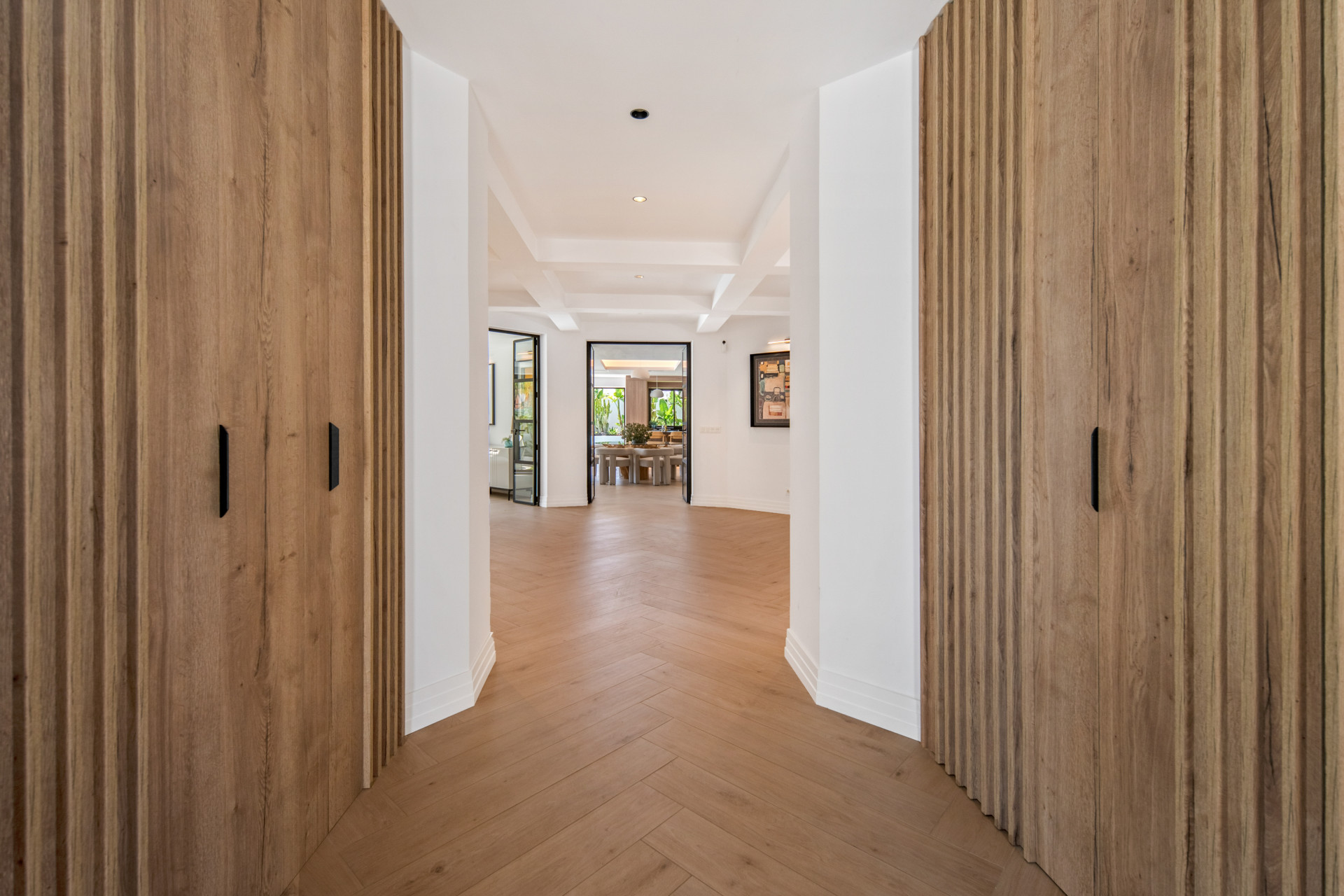 6 Bedroom Villa in Estepona - Photo 43