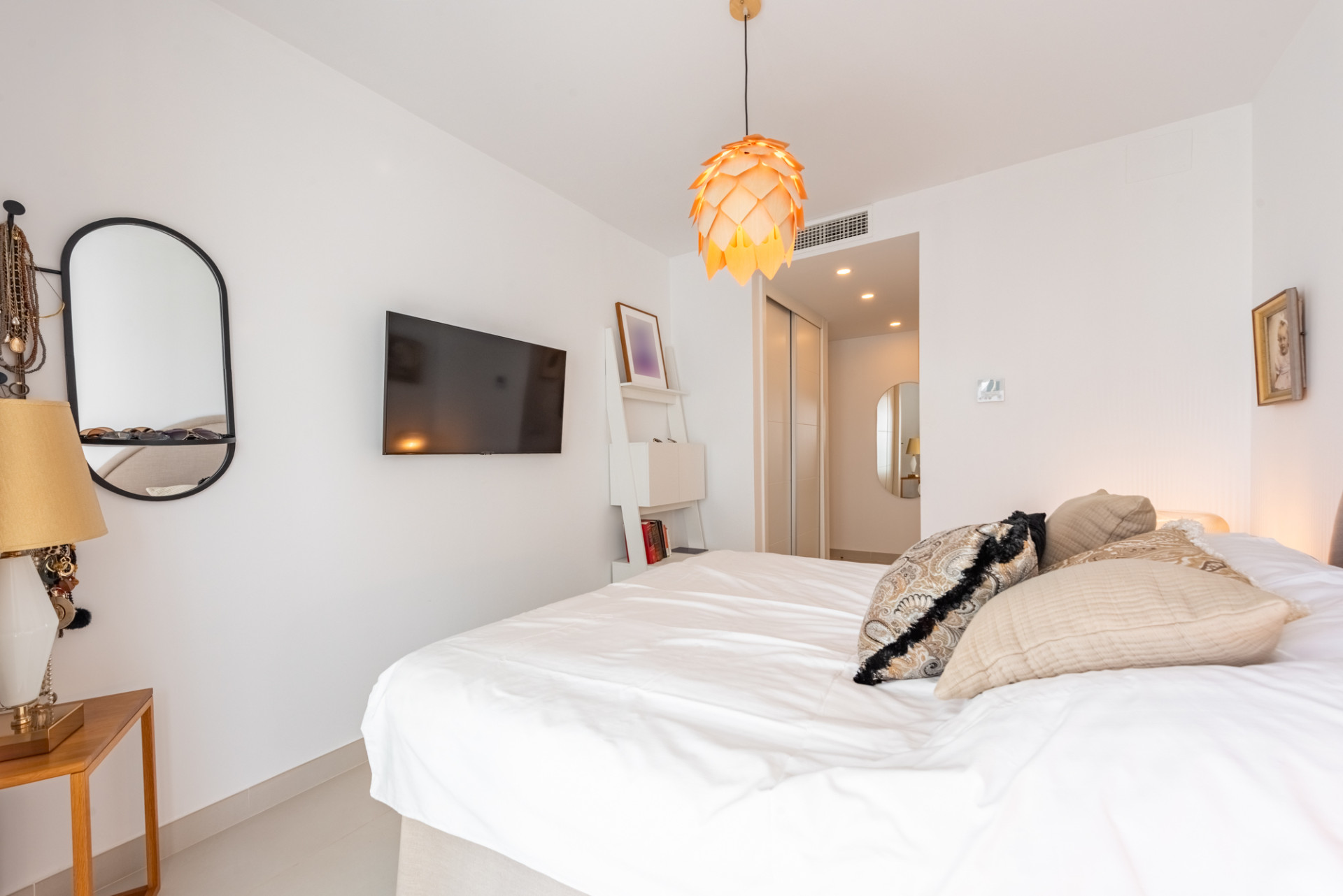 3 Bedroom Apartment in Estepona - Photo 16