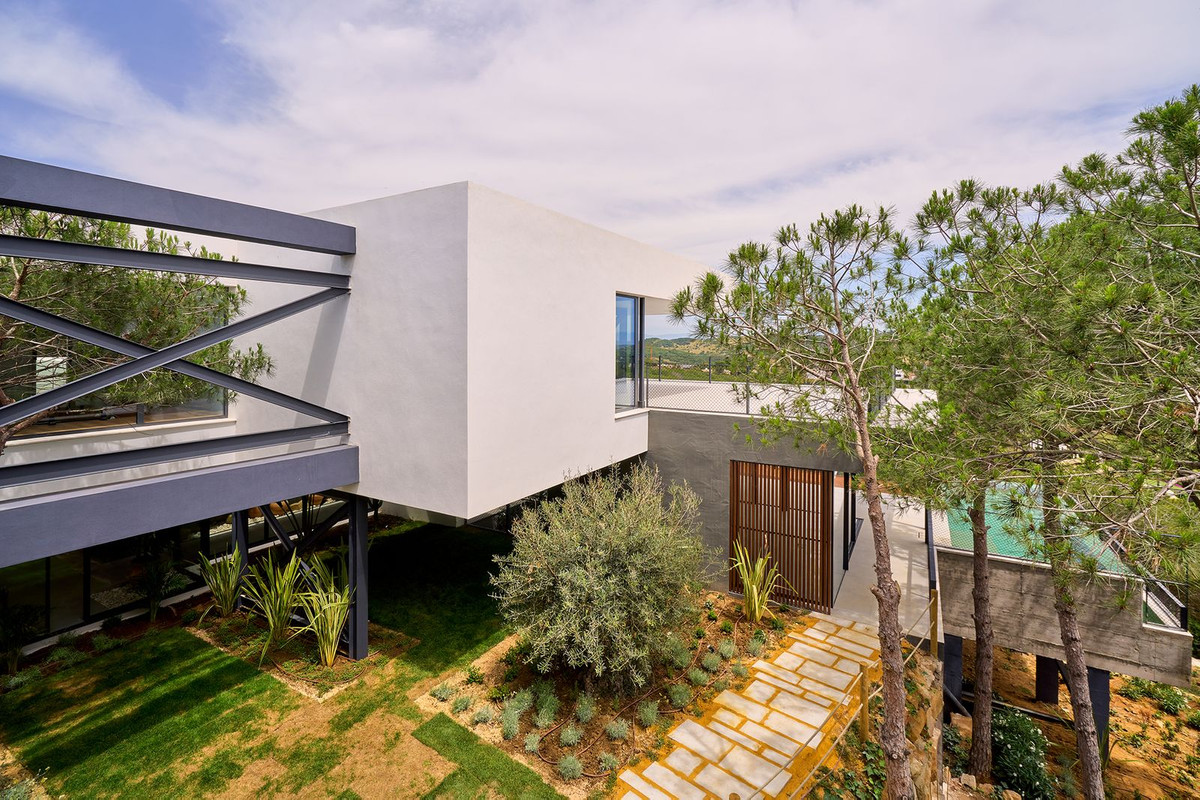 5 Bedroom Villa in Sotogrande - Photo 8