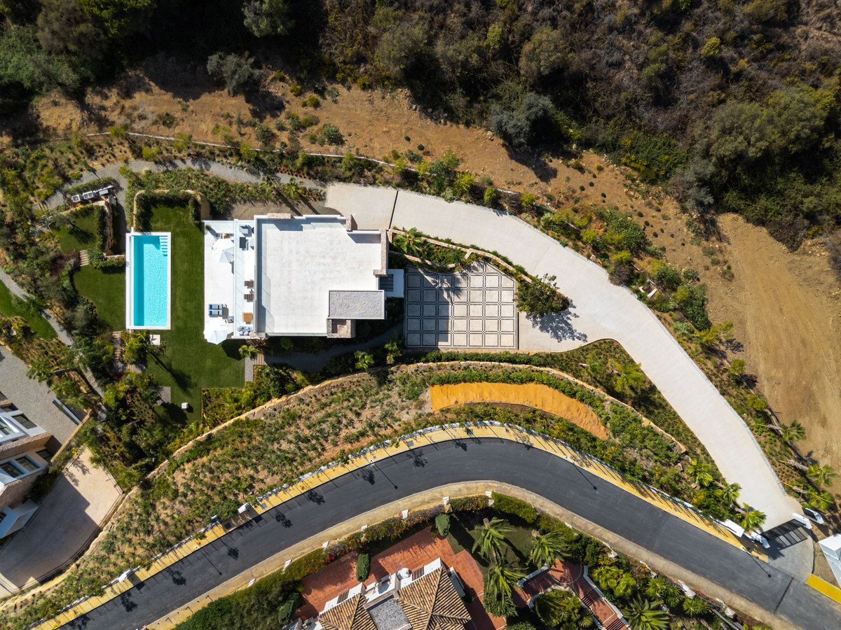 5 Bedroom Villa in Marbella - Photo 30